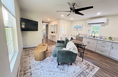 Eustis Cabin | Modern,Cozy Farm Cabin with Lake/Beach/dock access