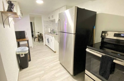 Little Haiti House | Modern cozy home with private patio - Sleeps 6