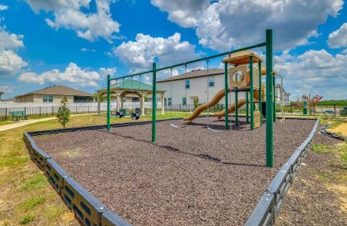 Dundee House | Modern Dundee Townhome Near Lakes & Legoland!