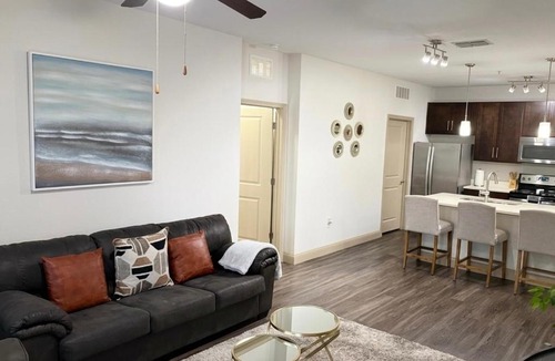 Baymeadows Apartment | Modern Elegance in the Heart of Southside