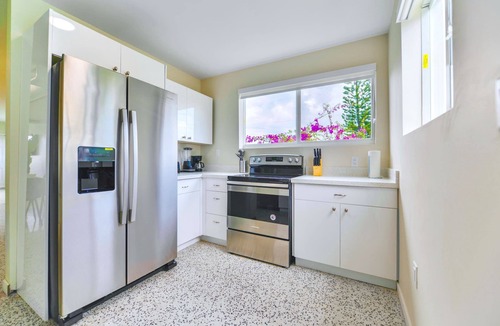 Northeast Miami House | Modern Extended Stay Near Miami Beach