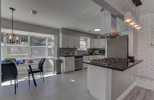 Clear Lake Villa | Modern home with pool, games, sauna, massage chair and huge lot!