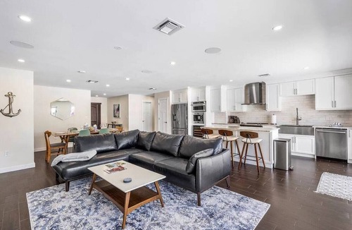 Pompano Isles House | Modern intracoastal paradise