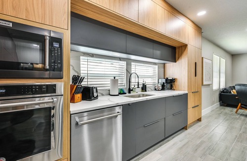 Lakeland Cottage | Modern Lakeland Golf Retreat w/Putting Green