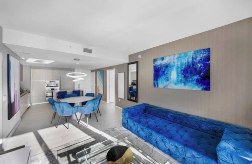Hollywood South Central Beach Condo | ★ Modern Panoramic Escape With Views, NO RESORT&PARKING FEE. CHECK DETAILS
