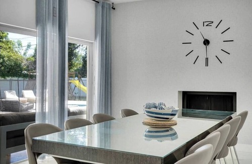 Little Ranches House | Modern Retreat in the Heart of Hollywood