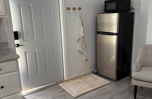 Callaway Apartment | Modern room with separate patio/for two persons
