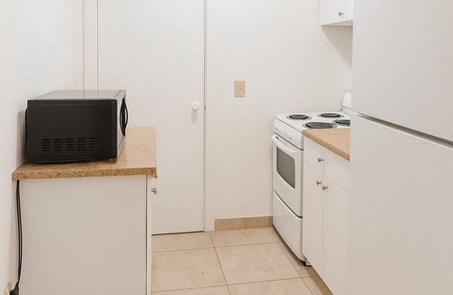 Midtown House | Modern Studio in the Heart of Wynwood