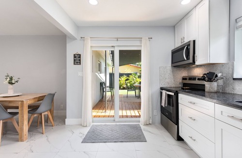 North Andrews Gardens House | ! Modern & Stylish Fort Lauderdale Getaway !