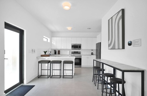 East Little Havana Villa | Modern Villa 1 in Miami close to Brickell, Wynwood, near everything