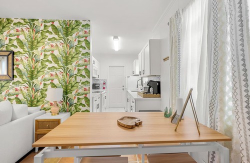 West Palm Beach Apartment | Modern West Palm Beach Stay For 3 ~ Pet Friendly