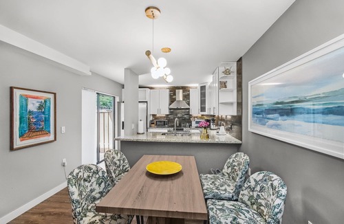 The Bluffs House | Modern Zen Beach Townhome – A Distinctive Retreat Near Jupiter's Best Beaches