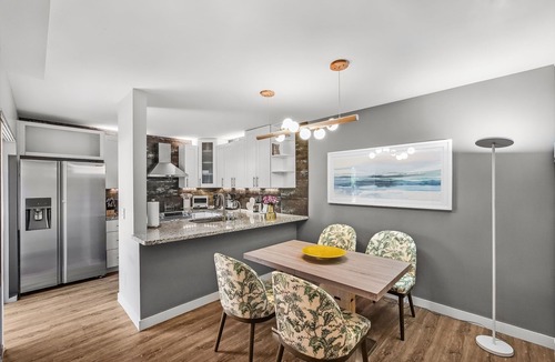 The Bluffs House | Modern Zen Beach Townhome – A Distinctive Retreat Near Jupiter's Best Beaches