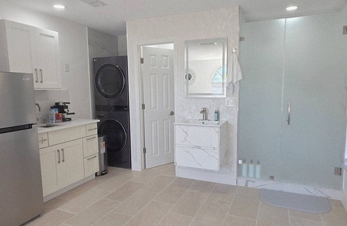Indian Ridge Apartment | Moderno estudio de 1 dormitorio 1 baño elegante acogedor y comodo.