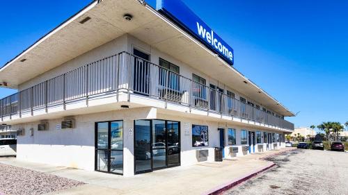 Galveston Hotel | Motel 6-Galveston, TX