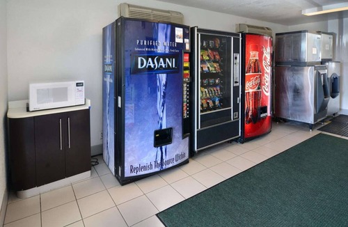Galveston Hotel | Motel 6 Galveston, TX