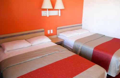 Greenville Hotel | Motel 6-Greenville, TX