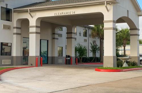 Houston Hotel | Motel 6 Houston, TX - Hwy 249 and Fallbrook