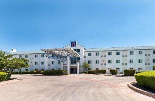 Irving Hotel | Motel 6-Irving, TX - DFW Airport North