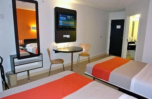Irving Hotel | Motel 6 Irving, TX - DFW Airport North