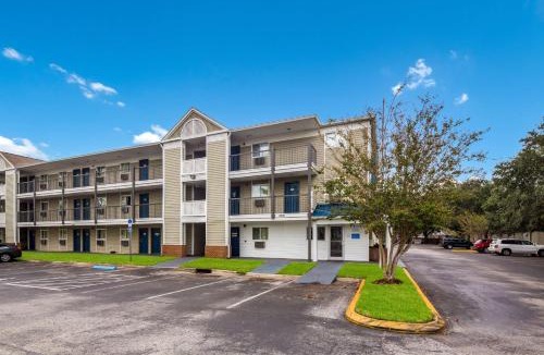 Southside Hotel | Motel 6-Jacksonville, FL - South