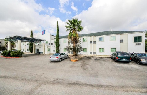 New Braunfels Hotel | Motel 6 New Braunfels