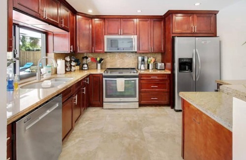 Coral Ridge Isles House | Mother Flowers in Paradise