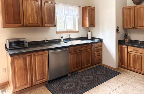Twin Lakes Cabin | Mountain Cabin - Fire Pit - 2 miles to Lake