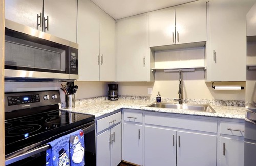 Twin Lakes Cabin | Mountain Escape Near Twin Lakes with Scenic Views