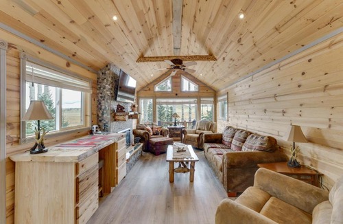 Fort Garland House | Mountain Views: Cabin in Fort Garland Near Hiking