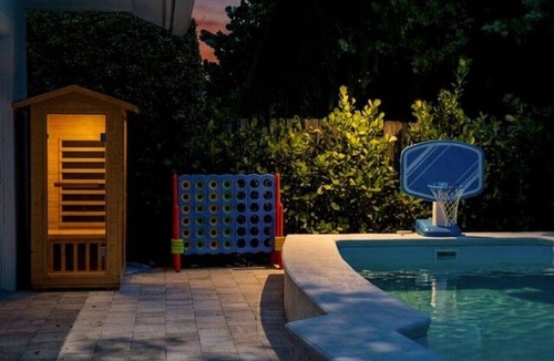 Southside House | Movie Theater, Heated Pool, & Sauna - Luxe 4BR