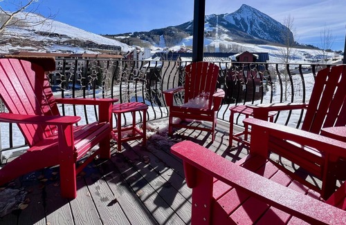 Mount Crested Butte Condo | Mt. Crested Butte first-floor condo - Pool & Hot Tub - Walk or bus to ski base