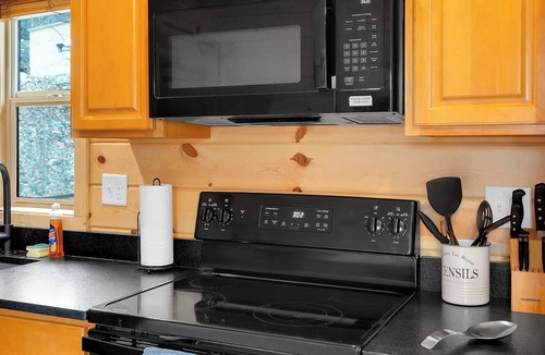 Summerhaven Cabin | Mt Lemmon Hotel - Cabin 2, Pet Friendly