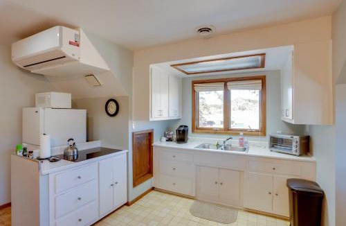 Bayfield Apartment | Mtn View: Cozy Couple's Retreat in Bayfield!