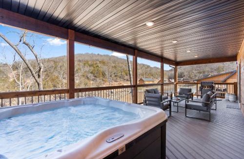 Hollister House | Multiple Arcades-Private Hot Tub-Cmty Indoor Pool-Free Daily Tickets-Water View-Cmty Dog Park