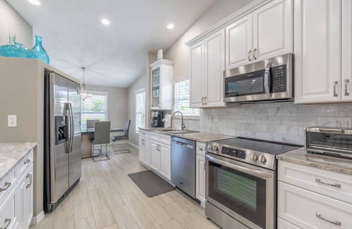 Central Naples House | Naples Home -Private Pool & Spa ,Minutes to the Beach!