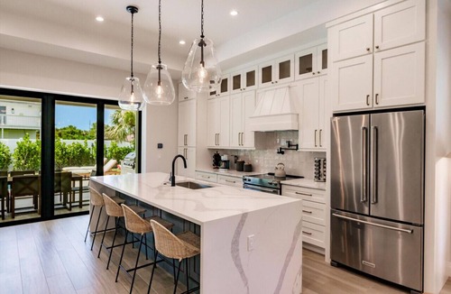 Naples Park House | Naples Luxury Orange Blossom Oasis Beach Home Heated Pool/Spa Pet Friendly
