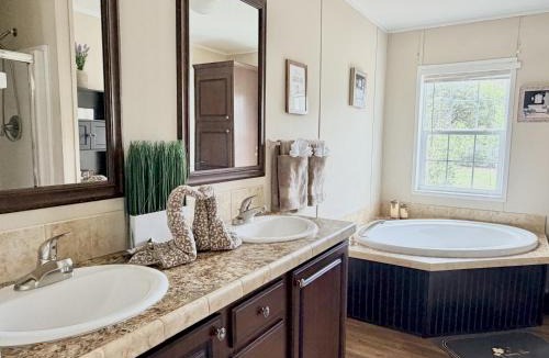 Williston Highlands House | Nature's Nook, 2 Acres Home by Springs and Gainesville
