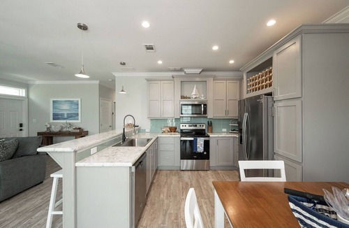 Summerland Key House | NAUTICAL NEST - 3-bedroom canal front tranquil home on Summerland Key with AC