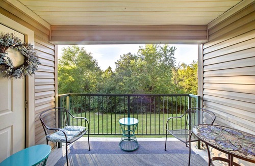 Branson Condo | Near Branson Landing/Sister Condo Very Close By!