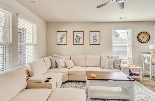 Ocean Isle Beach House | Near Golf Courses: Cozy Home in Ocean Isle Beach!