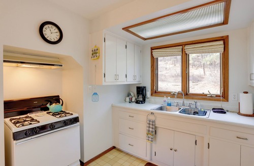 Bayfield Apartment | Near Hiking: Mtn-View Getaway in Bayfield!