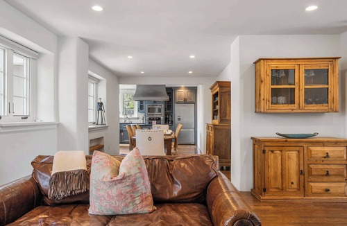 Northeast Santa Fe House | Near Santa Fe Plaza, Luxury Outdoor Space, Hot Tub