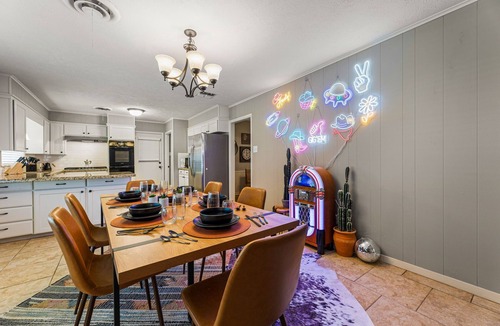 Woodson Village - Pershing House | Near Texas A&M: Fenced Yard, Fire Pit & Games