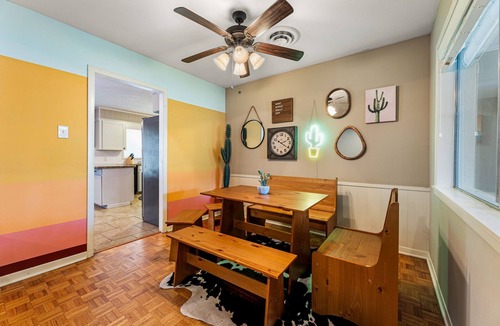 Woodson Village - Pershing House | Near Texas A&M: Fenced Yard, Fire Pit & Games