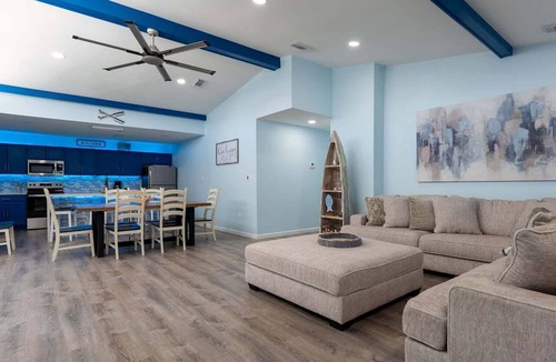 South Padre Island House | New 5br Remodel, Heated Pool, Gameroom, Up To 20 4 Bedroom Home