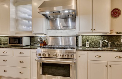 Summerville House | NEW 6B/4.5Ba Augusta Historic Summerville Home- 9 min Masters/2 min ACC