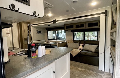 Northwest Orlando House | NEW + ADVENTUROUS 2 bedroom Disney Camper/RV!