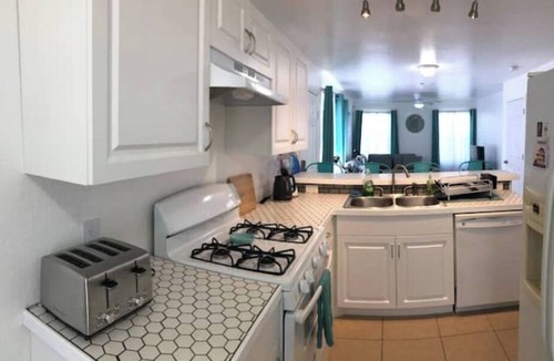 New Smyrna Beach House | NEW! Beach-Ready Bungalow Close to Everything!