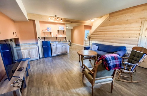 Hartsel Cabin | New! Beautiful & Spacious Modern Home on 8+ Acres - Peaks & Prairies Retreat